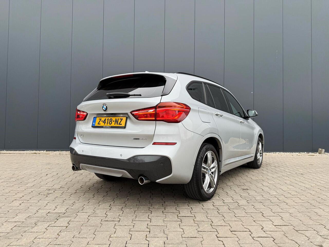 BMW X1 sDrive20i M-sport / pano / trekhaak / HUD