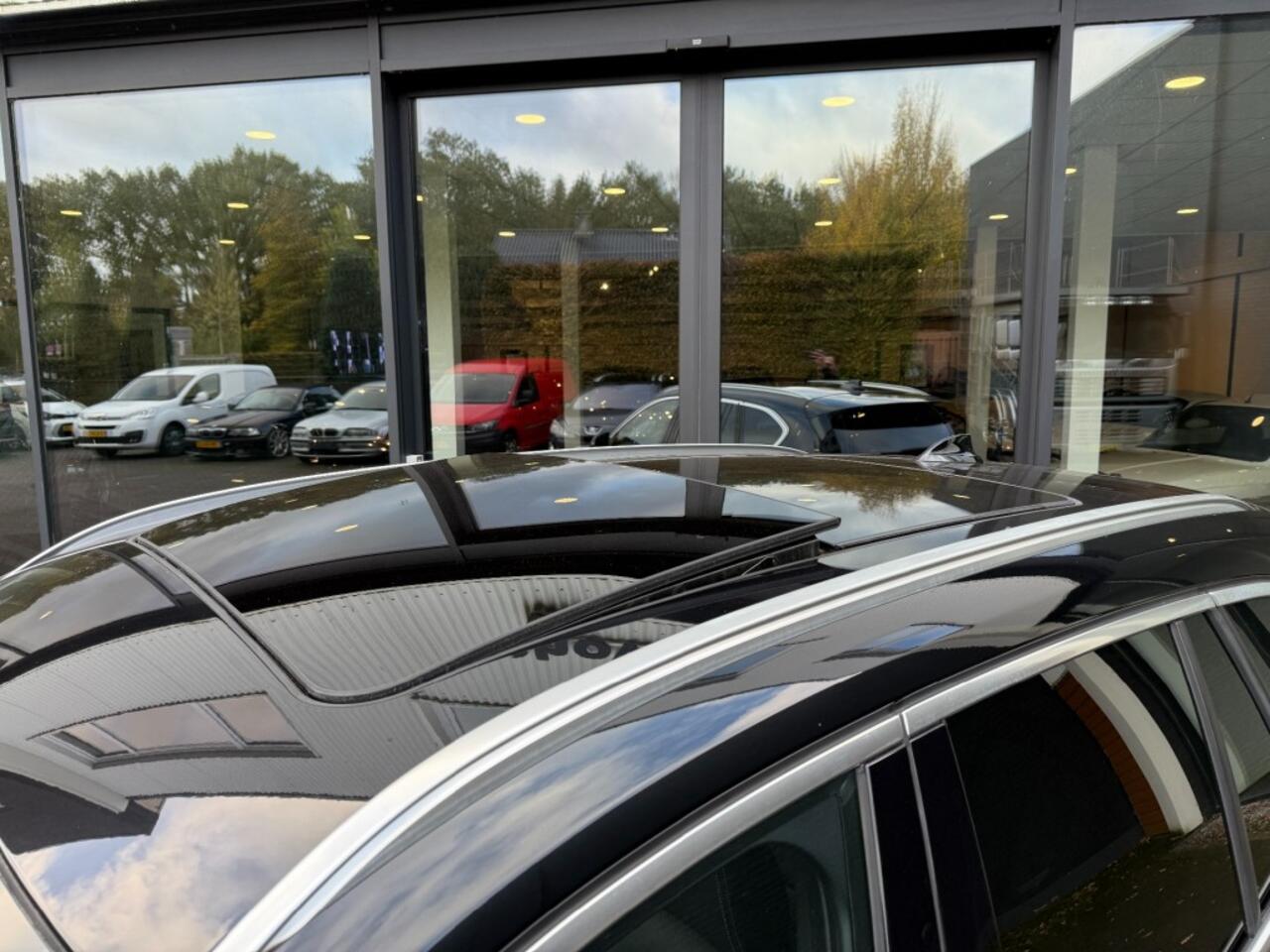 BMW X1 sDrive20i 192pk High Exe,Pano,LED,Sportleer,HUD,NaviPro,Stoelverw,Clima,Cruise,Camera