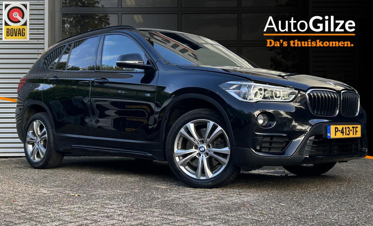 BMW X1 sDrive20i High Executive l Sfeer verlichting l Navi l Trekhaak l Electrische Klep