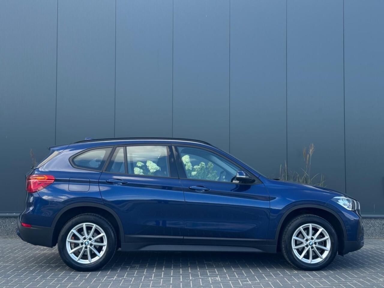 BMW X1 sDrive18i 12-2019 NAVI CLIMATE PDC TREKHAAK SPORTVELGEN