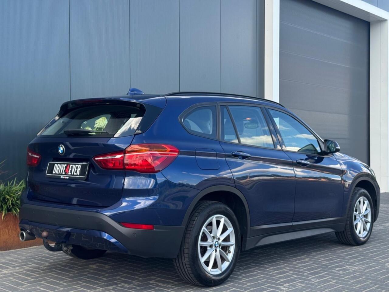 BMW X1 sDrive18i 12-2019 NAVI CLIMATE PDC TREKHAAK SPORTVELGEN