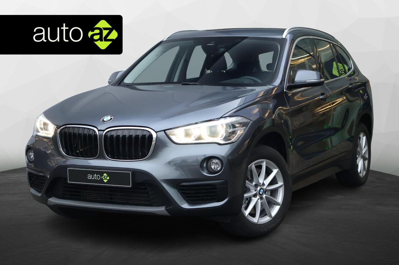 BMW X1 sDrive20i Executive Edition / Trekhaak / Headup / Stoelverw