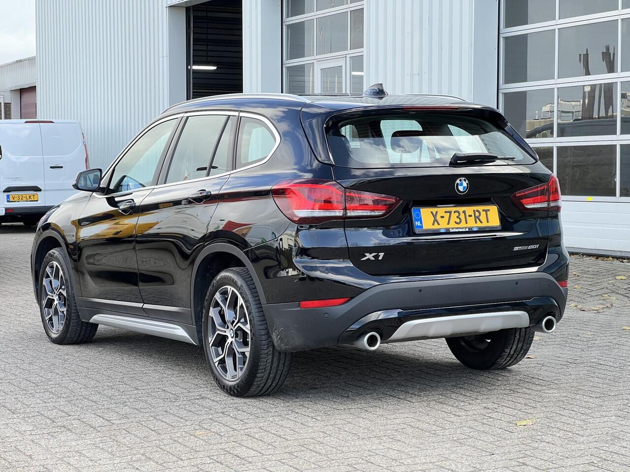 BMW X1 sDrive20i High Executive 190pk |