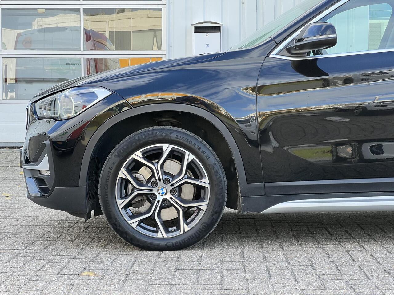 BMW X1 sDrive20i High Executive 190pk |