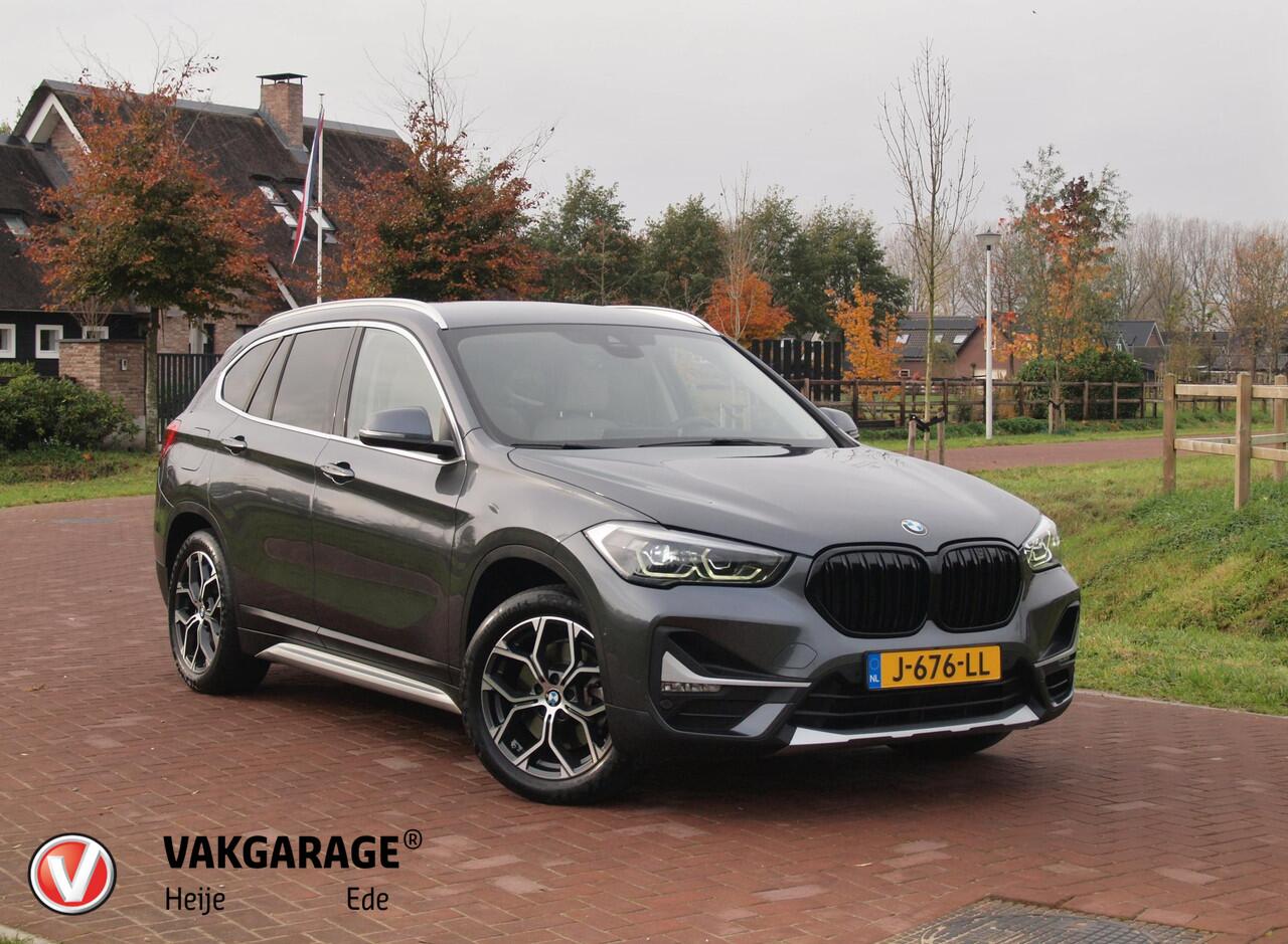 BMW X1 xDrive25e eDrive Edition | Head-Up Display | Harman Kardon | Apple Carplay | Sfeerverlichting | Trekhaak |