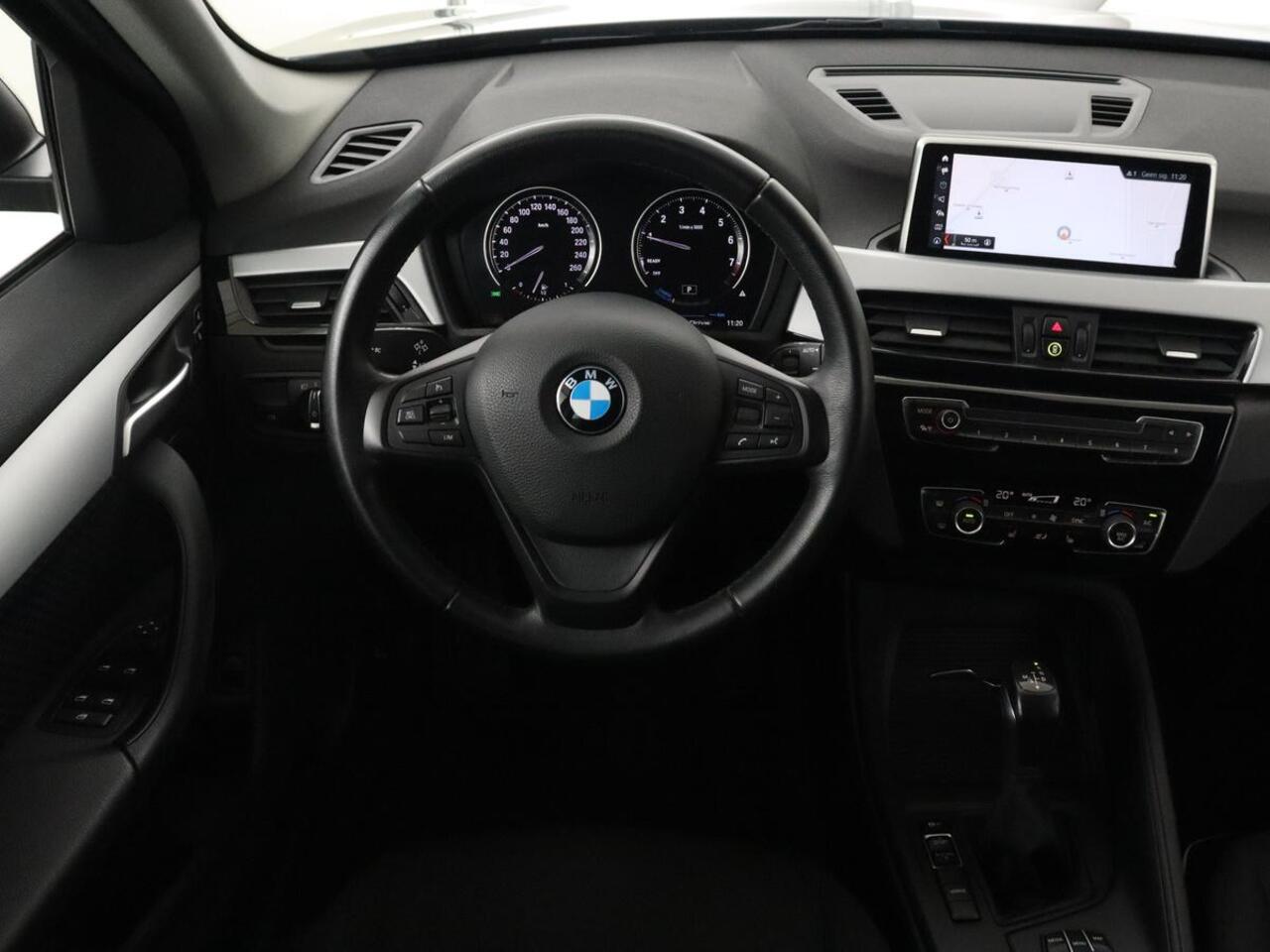 BMW X1 Xdrive25e Edrive Edition | Panoramadak | Stoelverwarming | Full LED | Navigatie | Climate control | Parkeerhulp | Cruise control | PHEV | Plug In