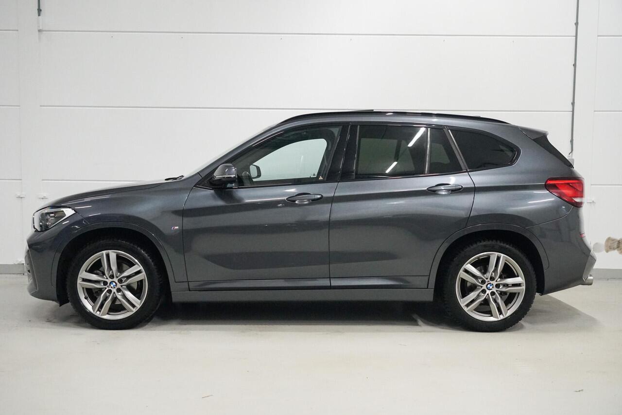 BMW X1 sDrive18i M-Sport | Panoramadak | Trekhaak