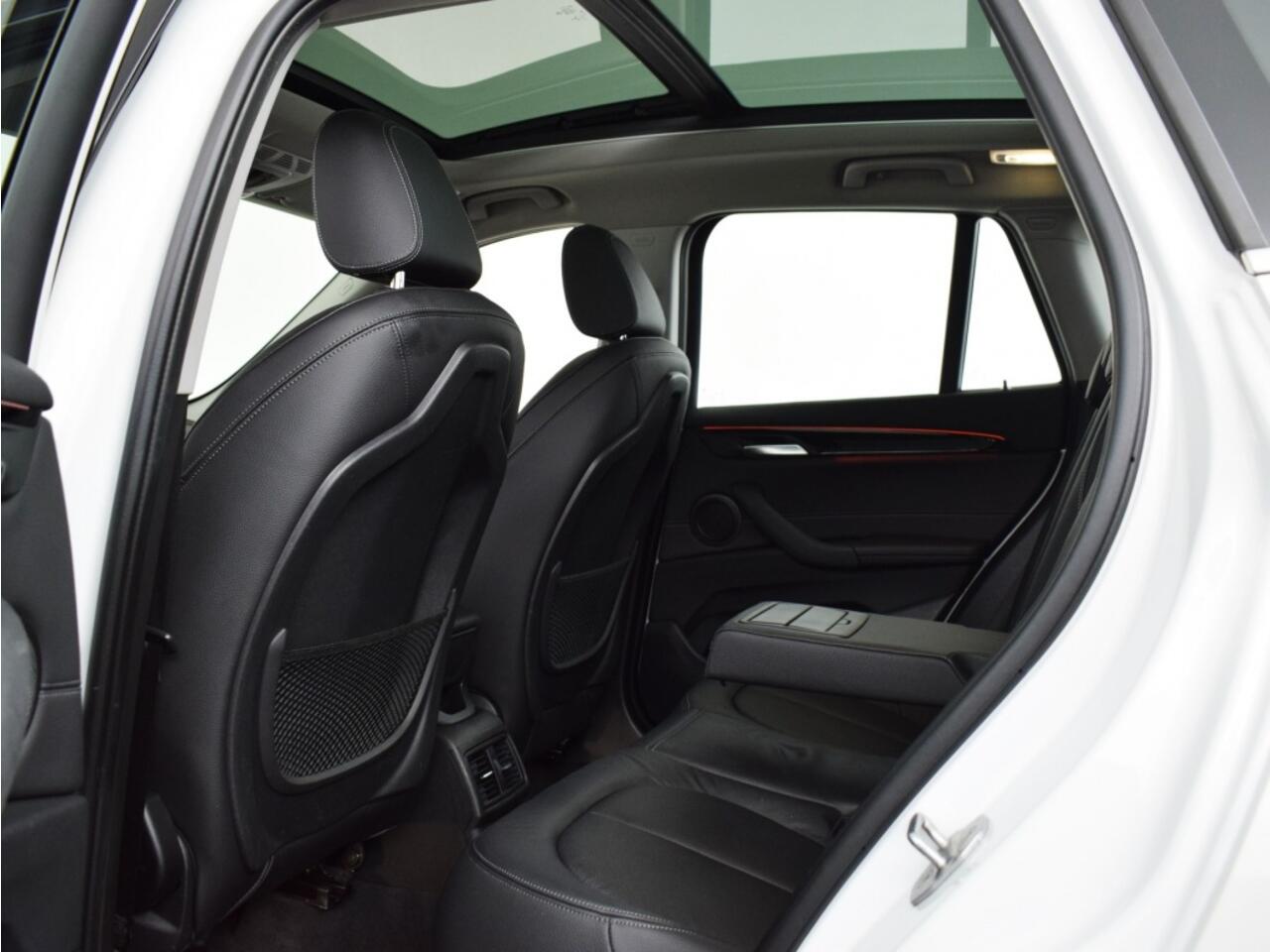 BMW X1 sDrive20i High Executive | Schuifdak o Dealeronderhouden o Leder