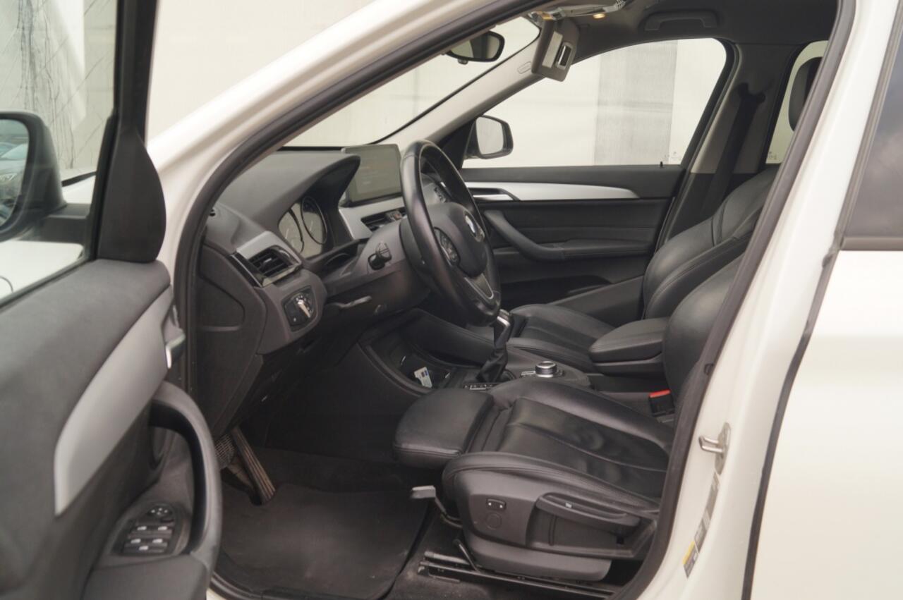 BMW X1 xDrive25e PHEV Business Edition Plus -LEER-ECC-NAVI-