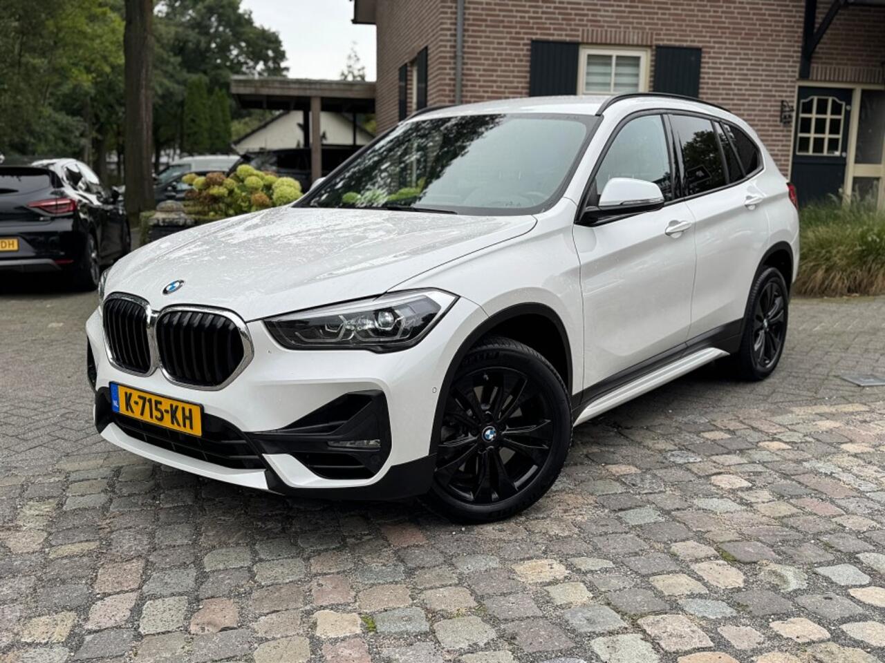 BMW X1 2.0i 178pk autom Executive Edition ecc,led,lmv,leer,sportstoel,lmv,navi