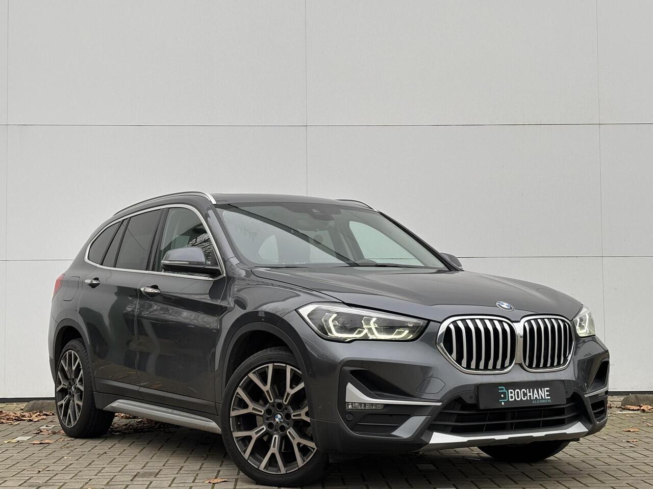BMW X1 sDrive20i Business Edition Plus | Panoramadak | Sportstoelen | Vol leder | 1e Eig |
