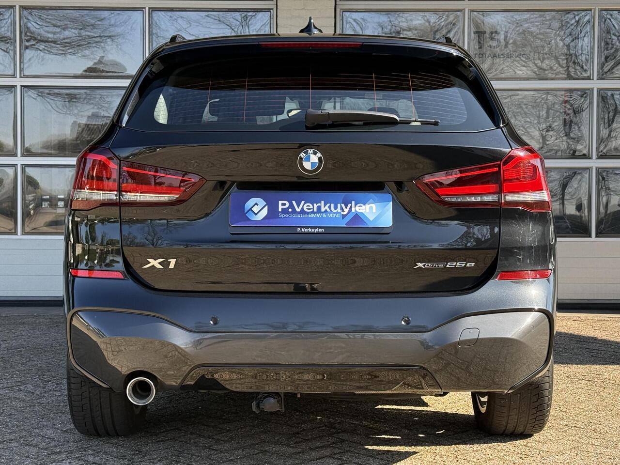 BMW X1 xDrive25e M SPORT | SPORTSTOELEN | TREKHAAK | STOELVERWARMING |