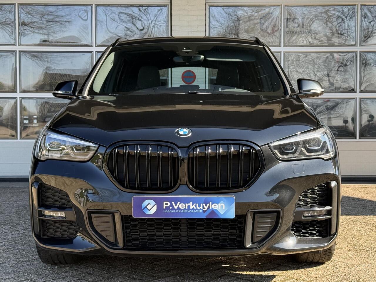 BMW X1 xDrive25e M SPORT | SPORTSTOELEN | TREKHAAK | STOELVERWARMING |