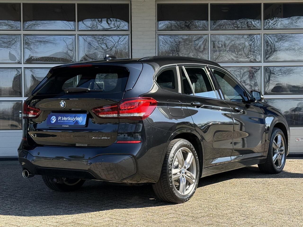 BMW X1 xDrive25e M SPORT | SPORTSTOELEN | TREKHAAK | STOELVERWARMING |