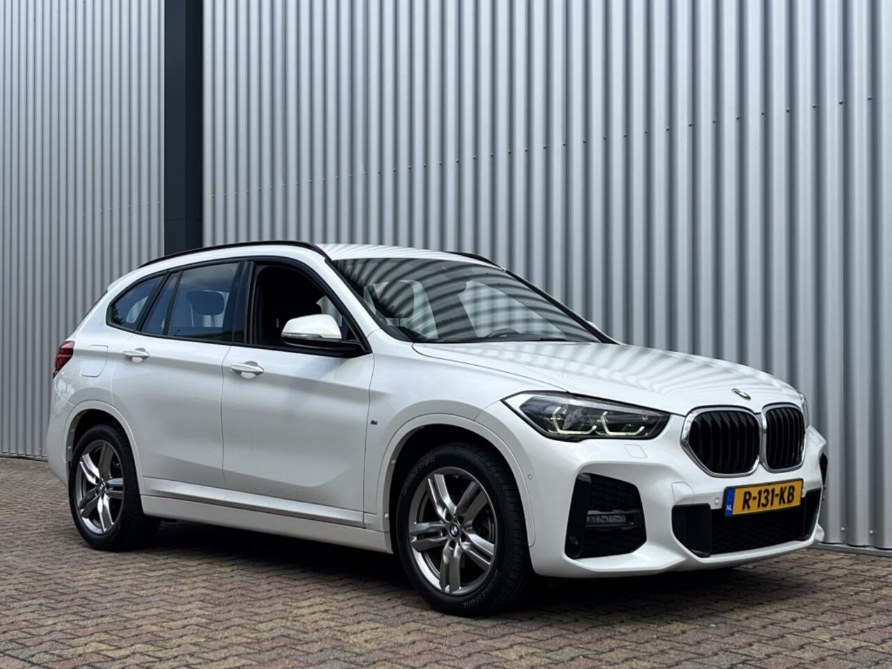 BMW X1 sDrive18i High Executive | M-Sport Pakket