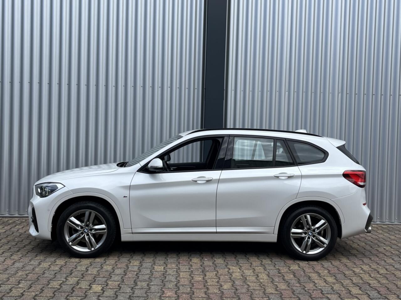 BMW X1 sDrive18i High Executive | M-Sport Pakket