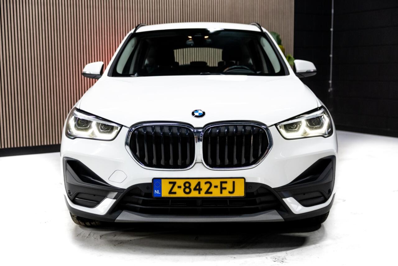 BMW X1 xDrive25e High Exec. | Camera | Navi | Stoelverwarming |