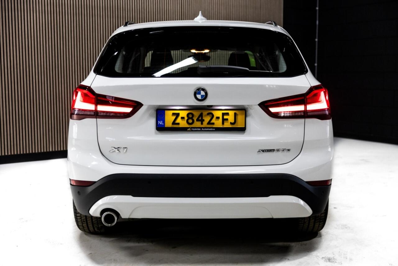 BMW X1 xDrive25e High Exec. | Camera | Navi | Stoelverwarming |