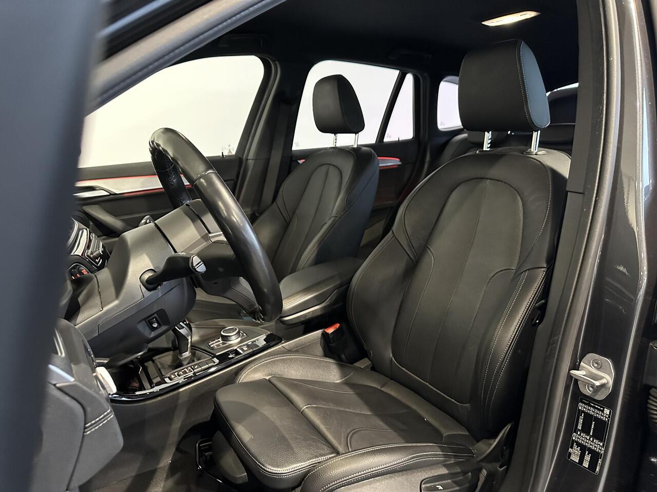 BMW X1 sDrive20i Business Edition Plus M SPORT | AUTOMAAT | NAVIGATIE | ACHTERUITRIJCAMERA | PARKEERSENSOREN VOOR-/ACHTER | STOEL-/STUURVERWARMING