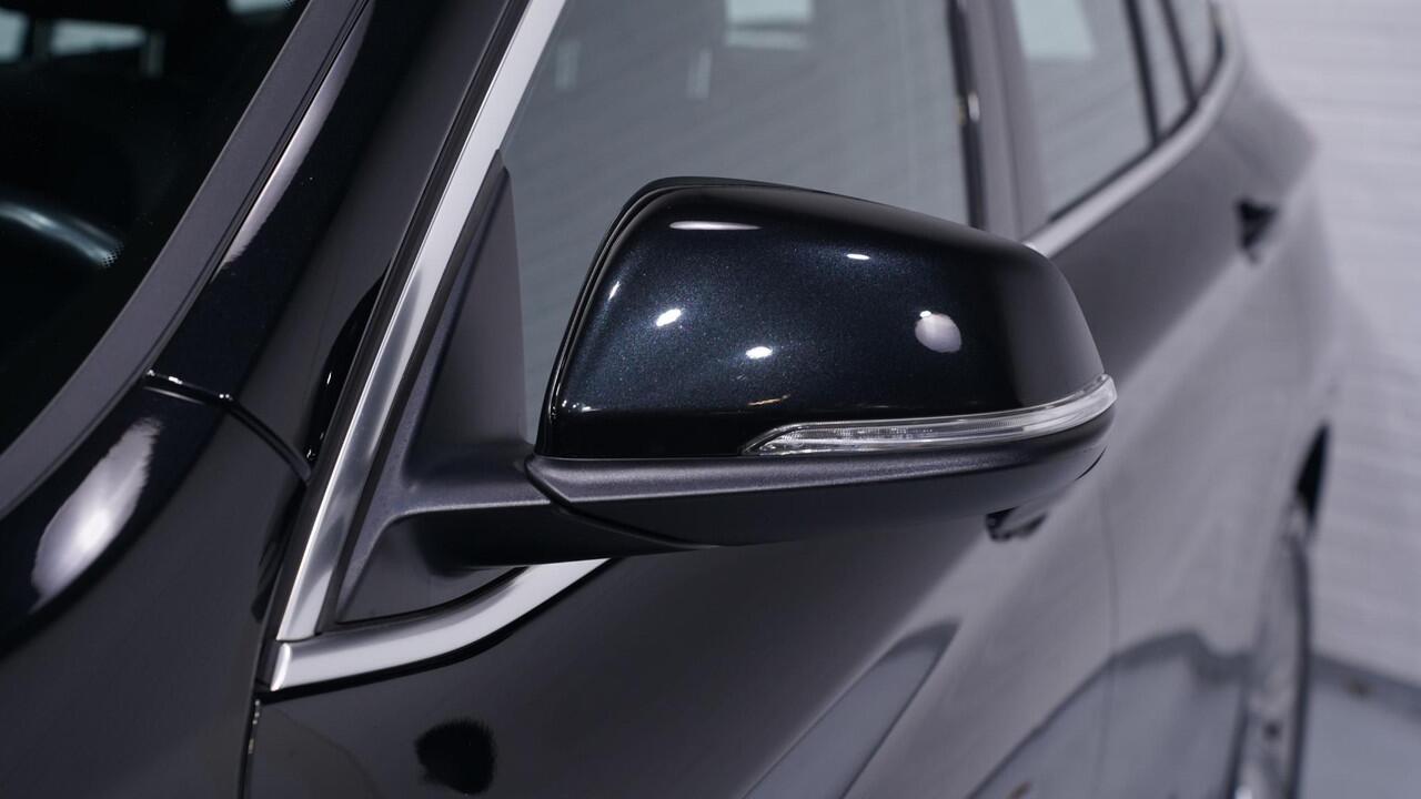 BMW X1 sDrive20i M Sport Panoramadak 1e Eig. NAP Head up Camera Apple Carplay Led koplampen