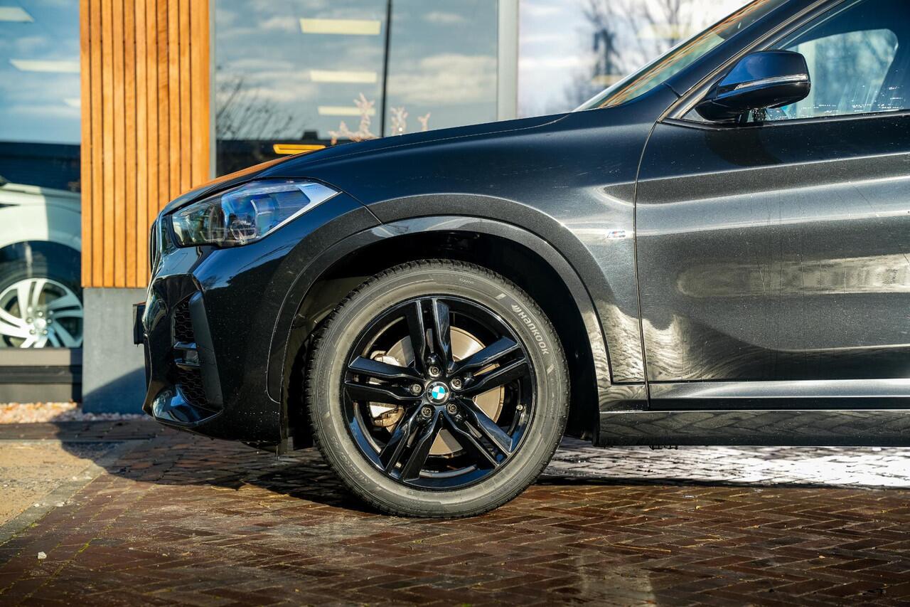 BMW X1 xDrive20d M Pakket Panodak Leer HUD Cruise Navi Stoelverw.