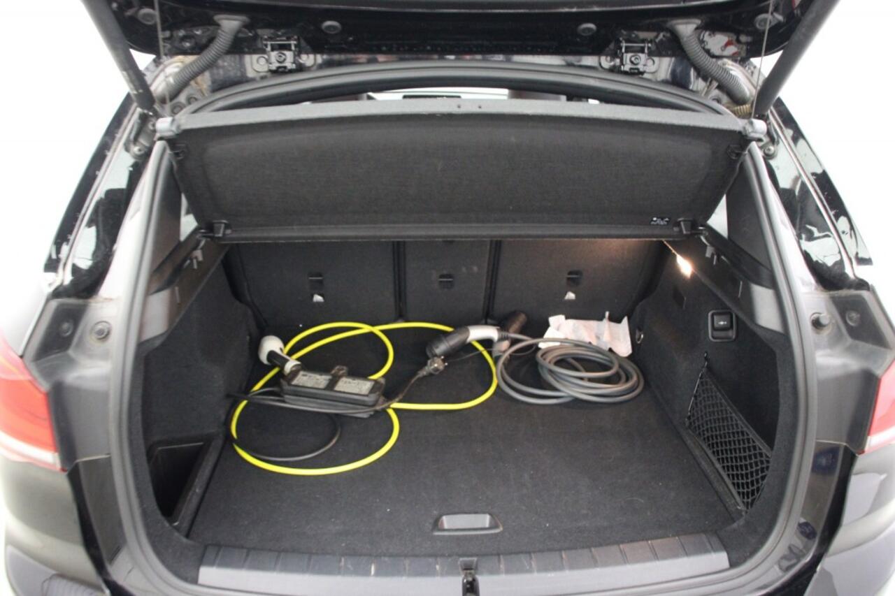 BMW X1 xDrive25e Business Edition Plus - Navi, Cruise, Leer, Clima, PDC, Stoelverw.