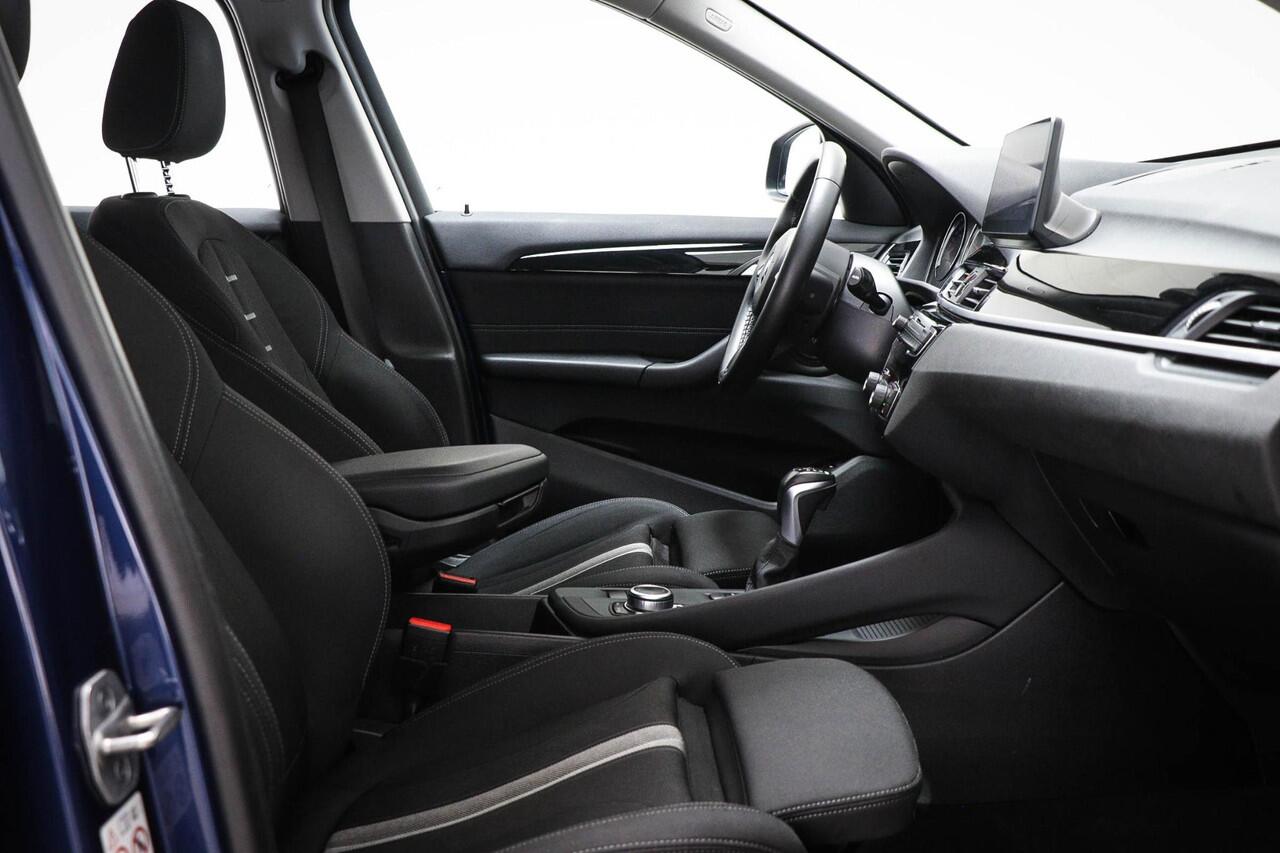 BMW X1 xDrive25e | SPIEGEL PACK | HEAD UP | LED | DAB | STOELVERWARMING