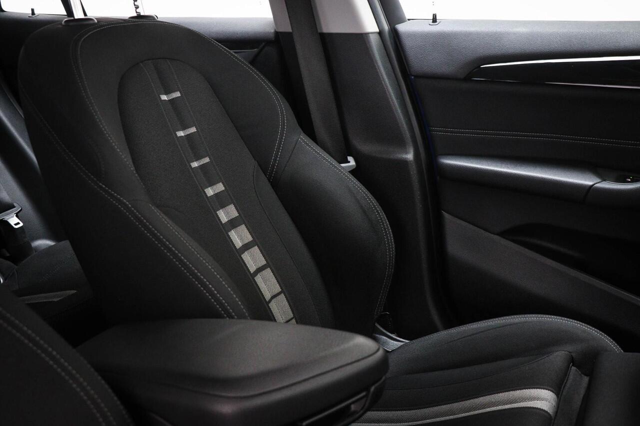 BMW X1 xDrive25e | SPIEGEL PACK | HEAD UP | LED | DAB | STOELVERWARMING