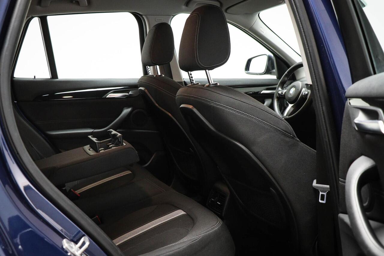 BMW X1 xDrive25e | SPIEGEL PACK | HEAD UP | LED | DAB | STOELVERWARMING