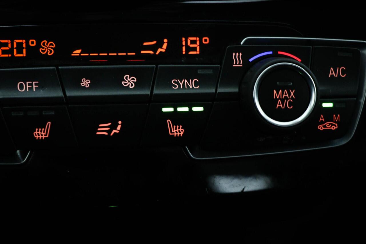 BMW X1 xDrive25e | SPIEGEL PACK | HEAD UP | LED | DAB | STOELVERWARMING