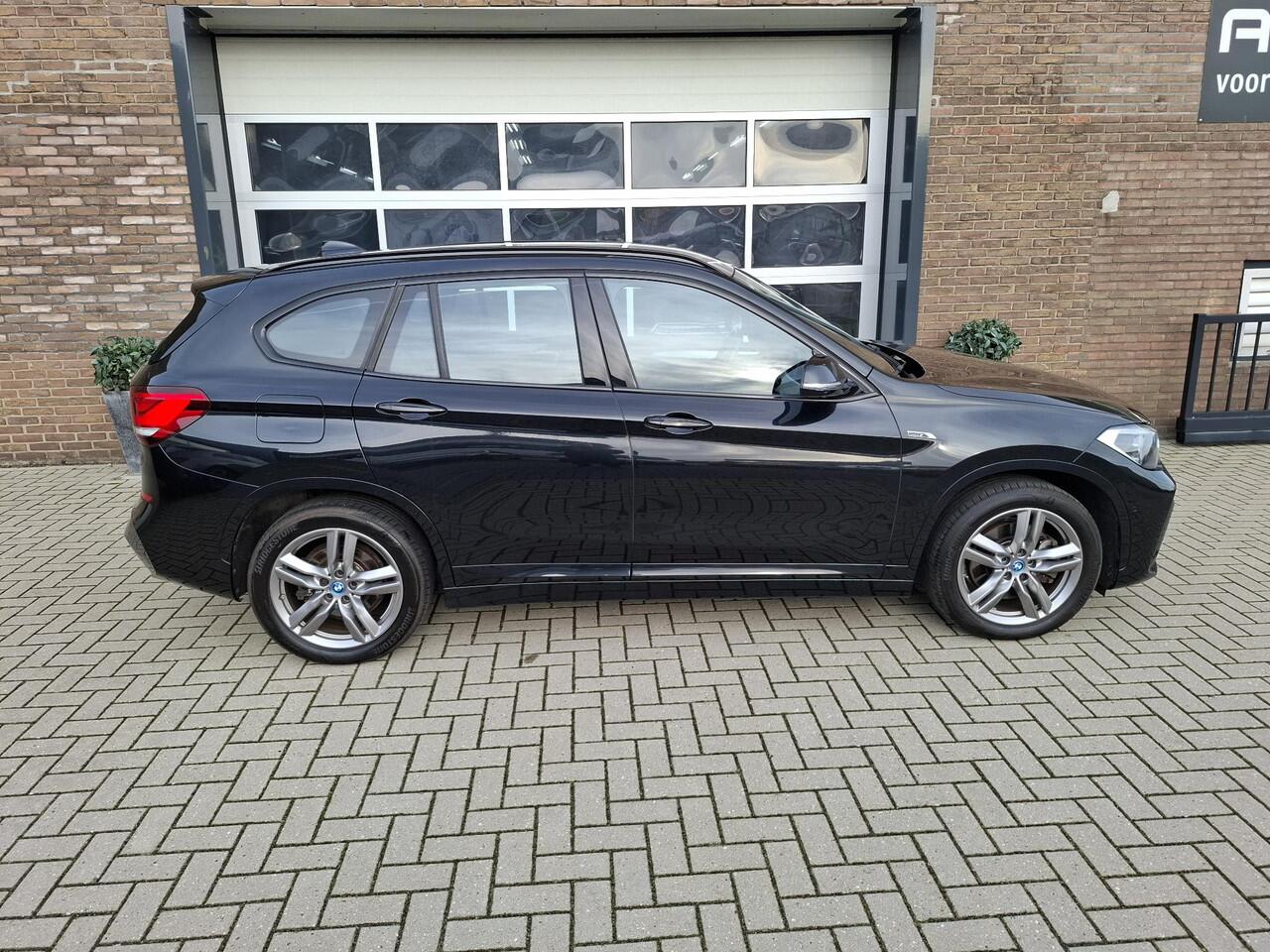 BMW X1 xDrive25e High Executive M uitvoering