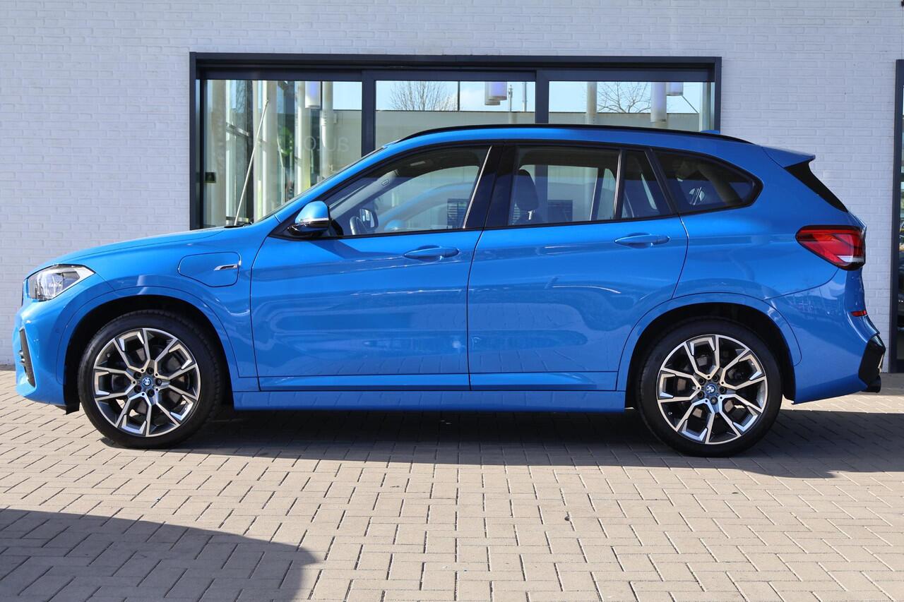 BMW X1 xDrive25e | M Sportpakket | Panorama Dak | Stoelverwarming | Comfort Access