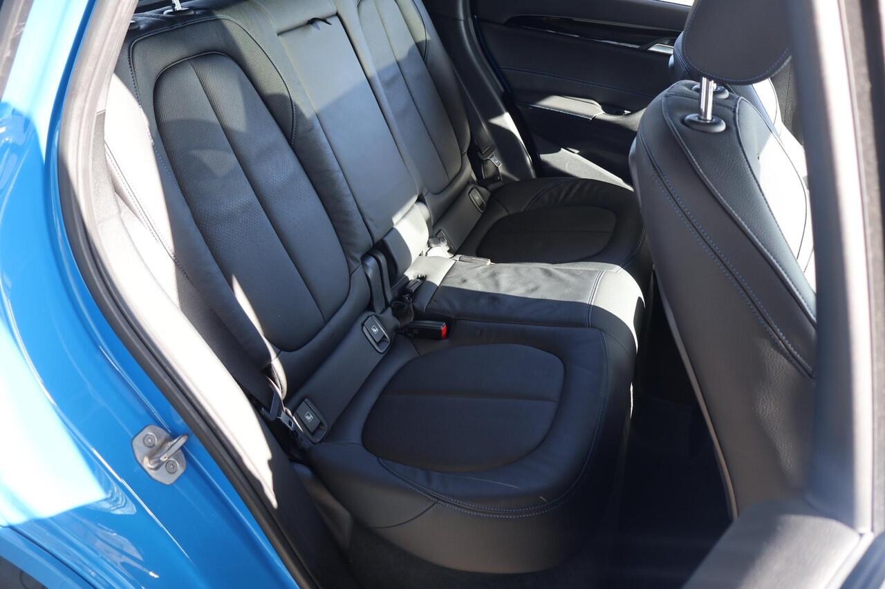 BMW X1 xDrive25e | M Sportpakket | Panorama Dak | Stoelverwarming | Comfort Access