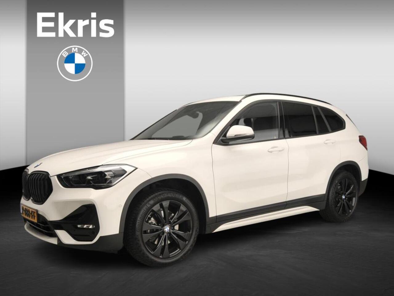 BMW X1 sDrive18i | LED | HUD | Panoramadak | Trekhaak | Sportstoelen | Elektr. zetels | DAB | Hifi speakers | Alu 18 inch