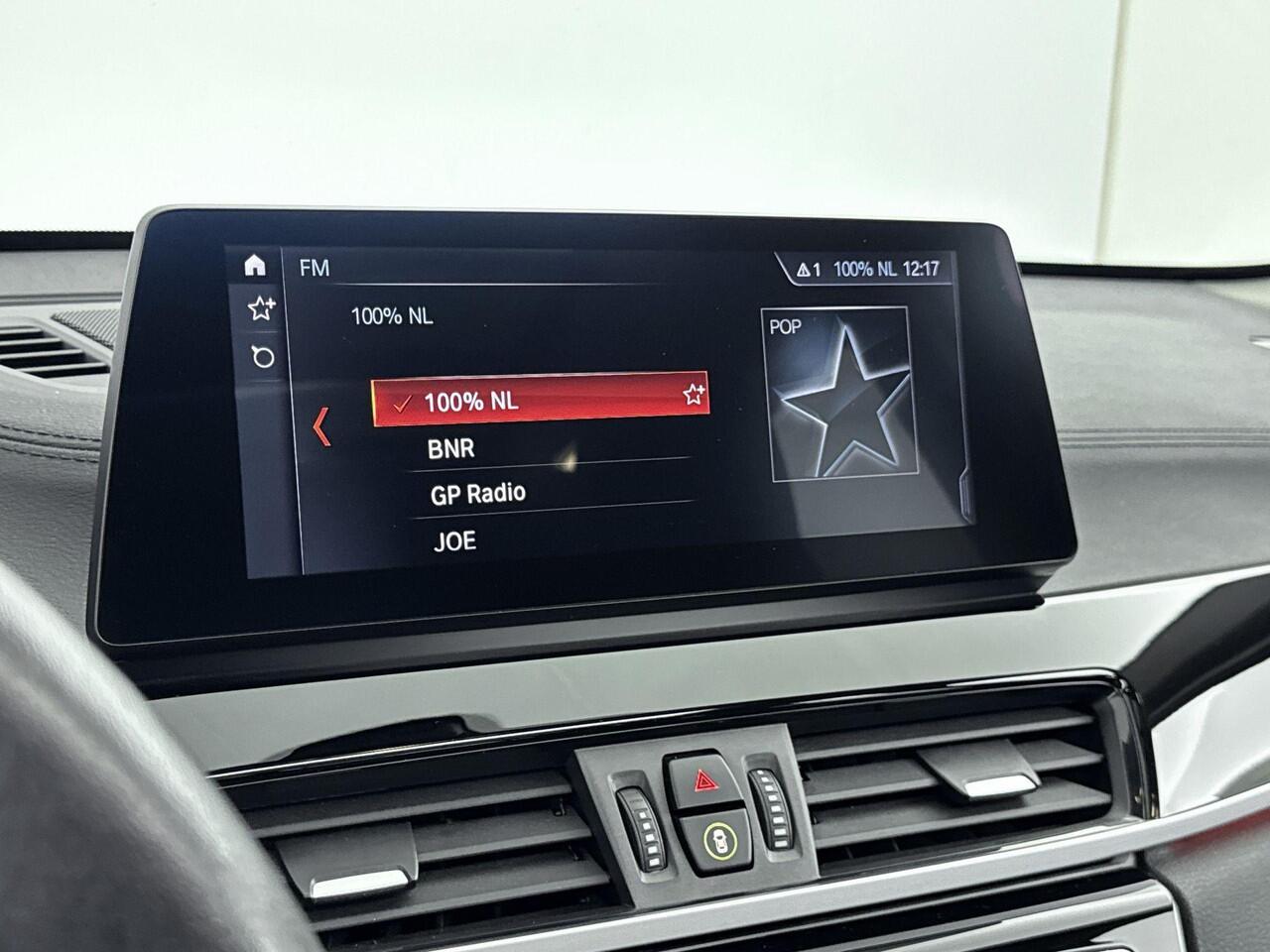 BMW X1 sDrive20i Business Edition Plus 178PK | Automaat | Schuif-/Kanteldak | Leder Interieur | Head-Up Display | Stoel- en Stuurverwarming | Apple CarPlay & Android Auto