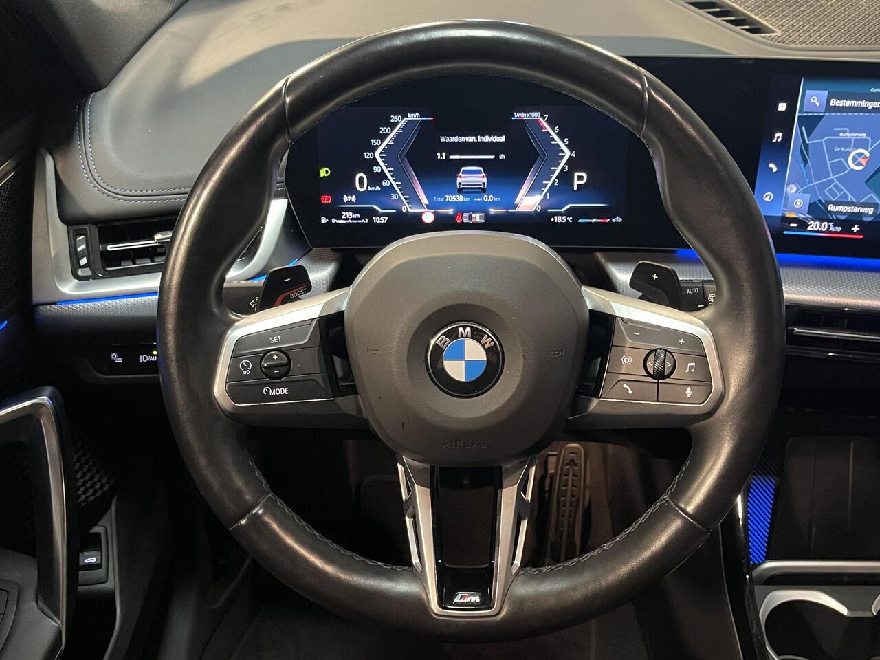 BMW X1 sDrive18i M Sport Shadow Line 18"/Sportstoelen/Adaptieve cruise/Keyless/Stoelverwarming/Camera/Elektrisch klep