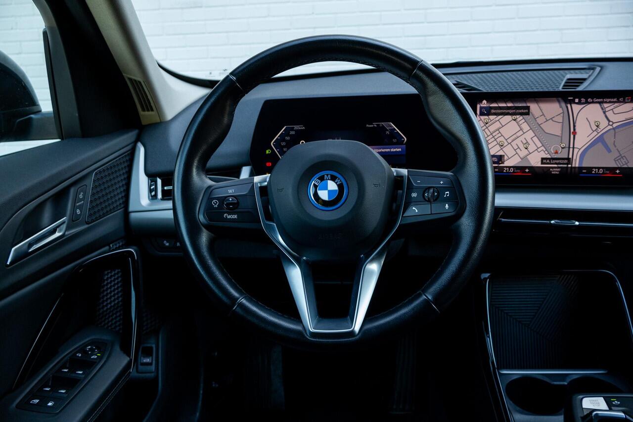 BMW X1 xDrive25e FACELIFT | Vol Leder | Dealer OH | LED | Metallic