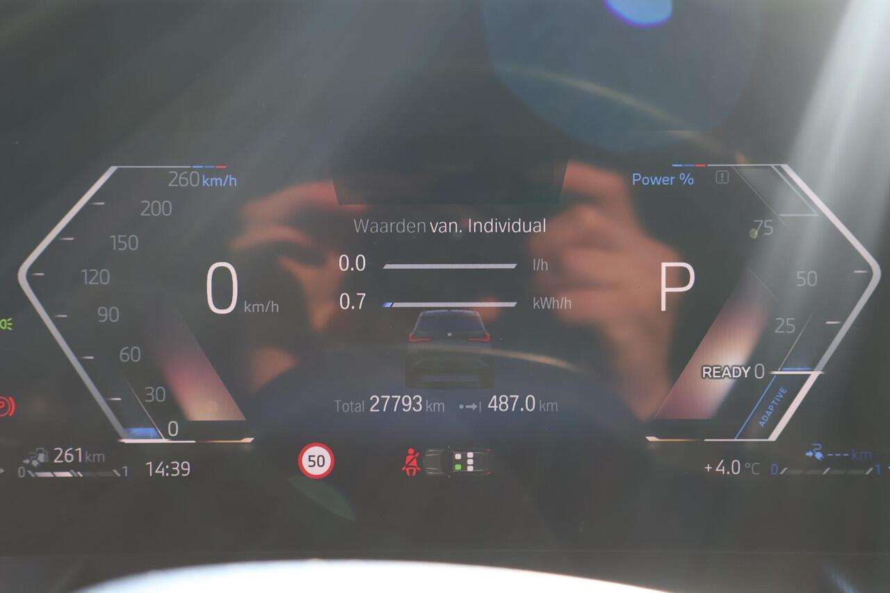 BMW X1 xDrive30e M sport | Innovation Pack | HUD | Comfort Pack | 20'' velgen