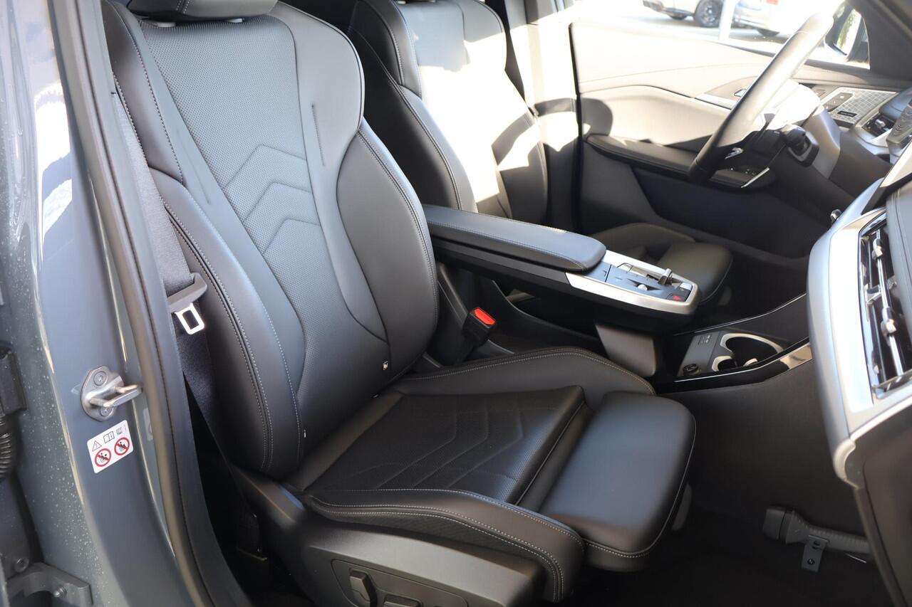 BMW X1 xDrive30e M sport | Innovation Pack | HUD | Comfort Pack | 20'' velgen