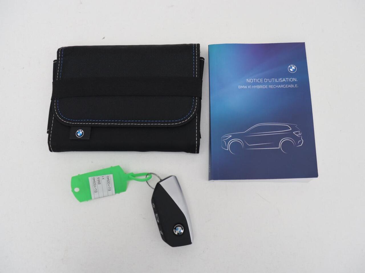 BMW X1 xDrive25e | Leder | Sportstoelen | Carplay | Adaptief LED | Keyless | Camera | Park Assist | Live Cockpit | Climate control | Navigatie | PHEV | Plug In | SOH 92%