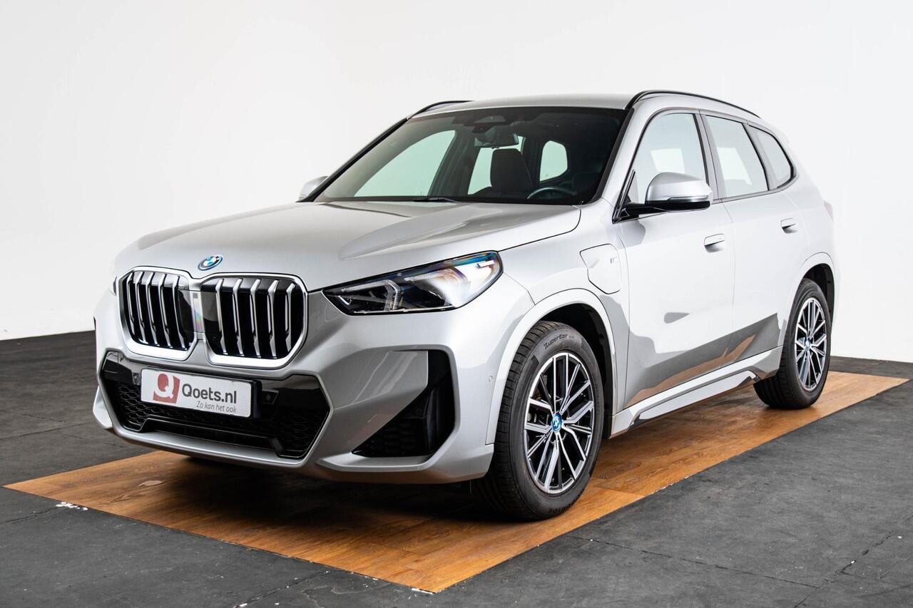 BMW X1 xDrive25e M Sport - Driving Assistant plus - Premium Pack - Sportstoelen - Elektrisch verwarmde voorstoelen -