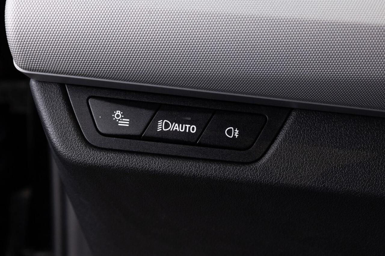 BMW X1 xDrive25e Business Design | NAVI | CAMERA | ECC | PHEV .