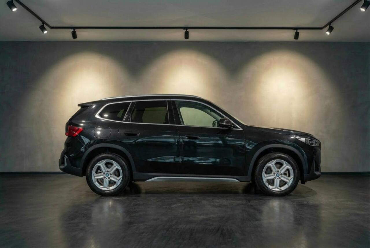BMW X1 xDrive25e PHEV Facelift | Adaptive LED | Stoelverwarming | Comfo