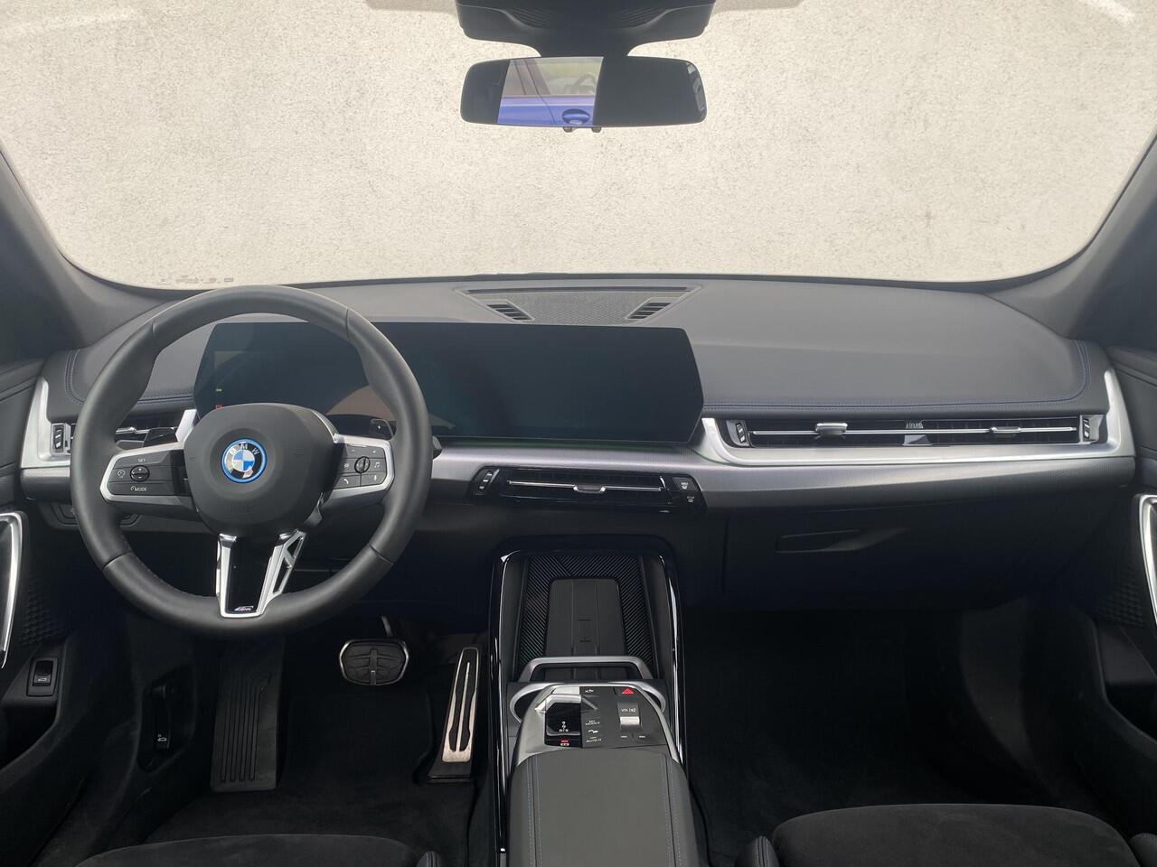 BMW X1 xDrive25e | M-Sport | Achteruitrijcamera | Driving Assistant Plus