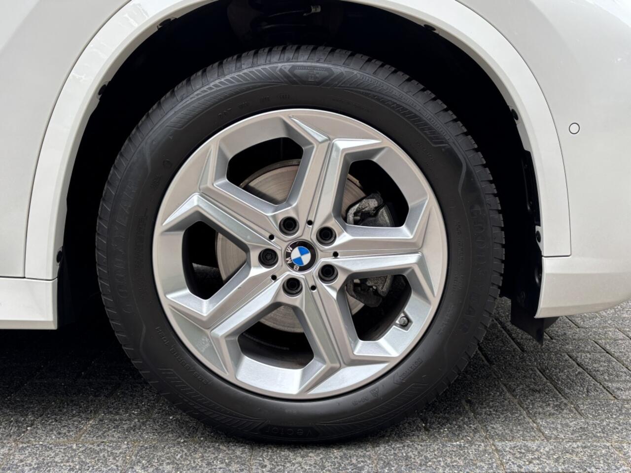 BMW X1 sDrive18i M-Sport Panorama Head-up Keyless HarmanKardon LED