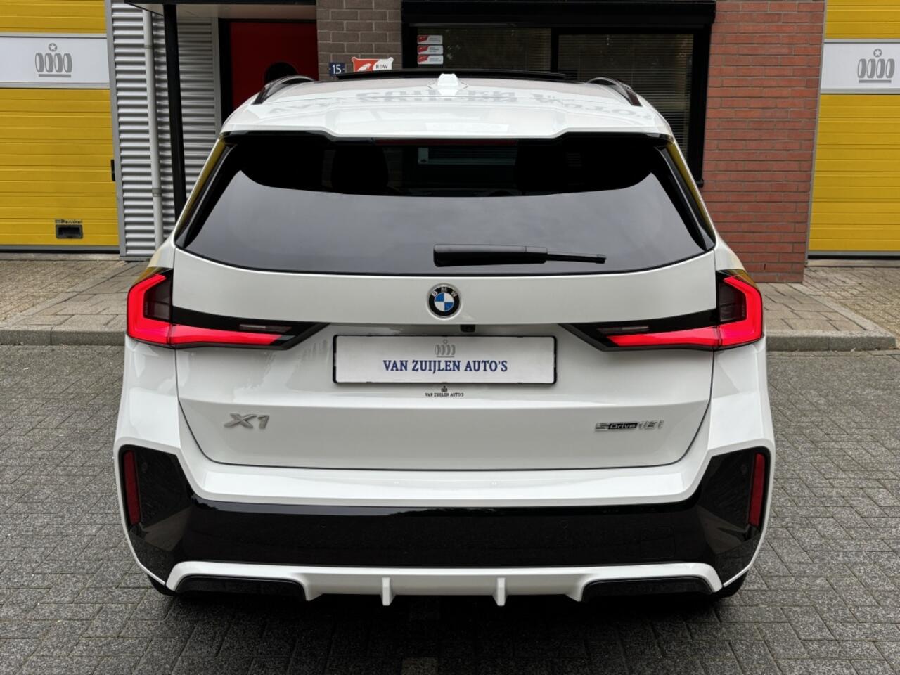 BMW X1 sDrive18i M-Sport Panorama Head-up Keyless HarmanKardon LED