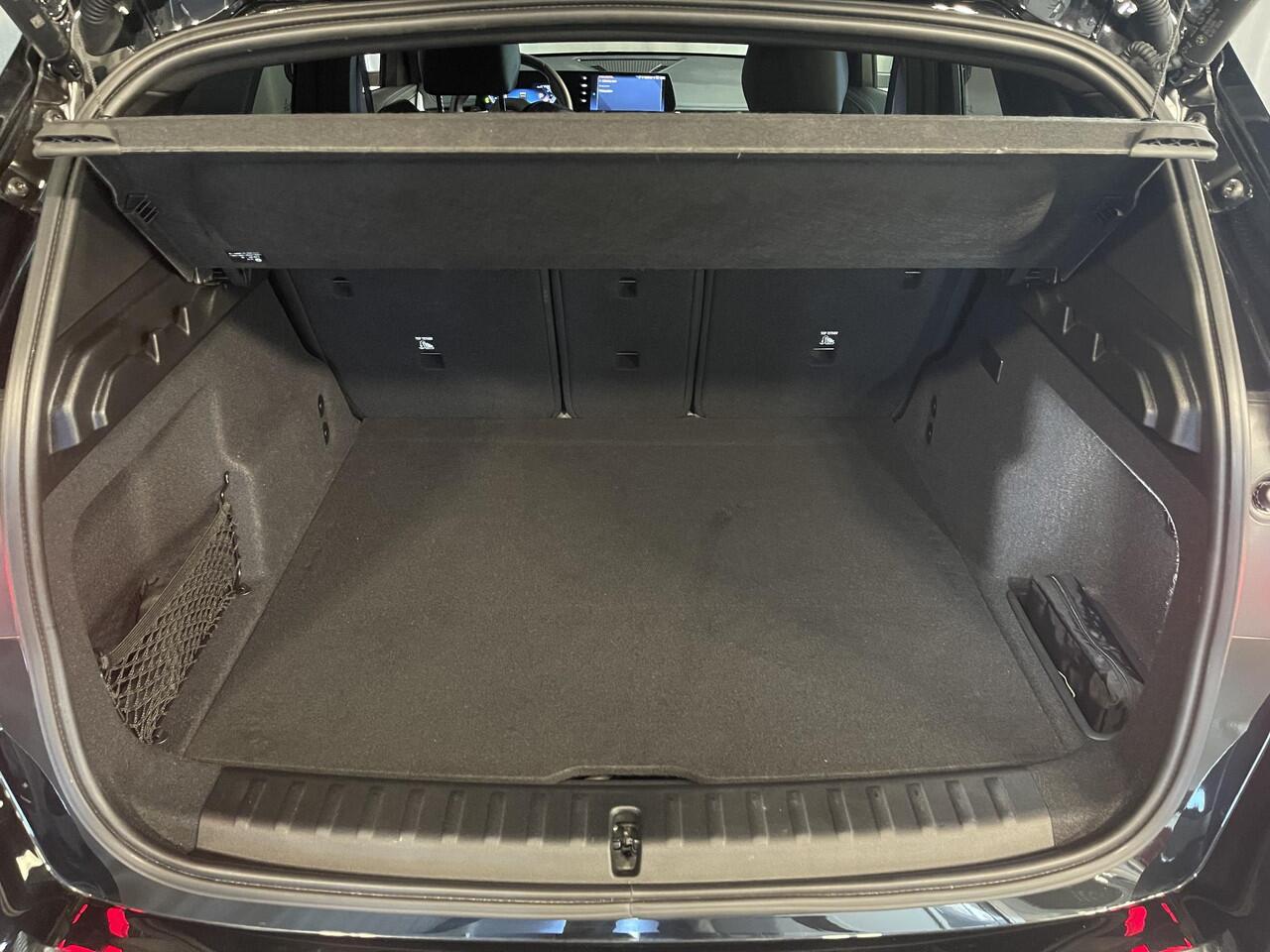 BMW X1 xDrive 25e M-Sport Shadow Line 18''/Sportstoelen/Keyless/Stoelverwarming/Camera/Elektrisch klep