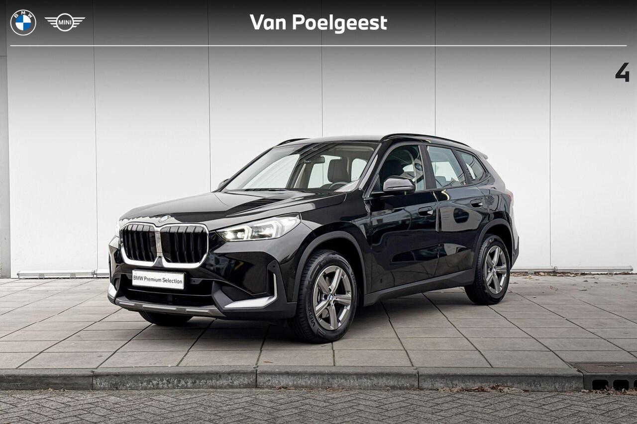 BMW X1 sDrive18i Comfort Acces / Electrische Zwenkhaak / Binnen & Buitenspiegel Automatisch Dimmend / Stoelverwarming / Adaptieve Led verlichting /