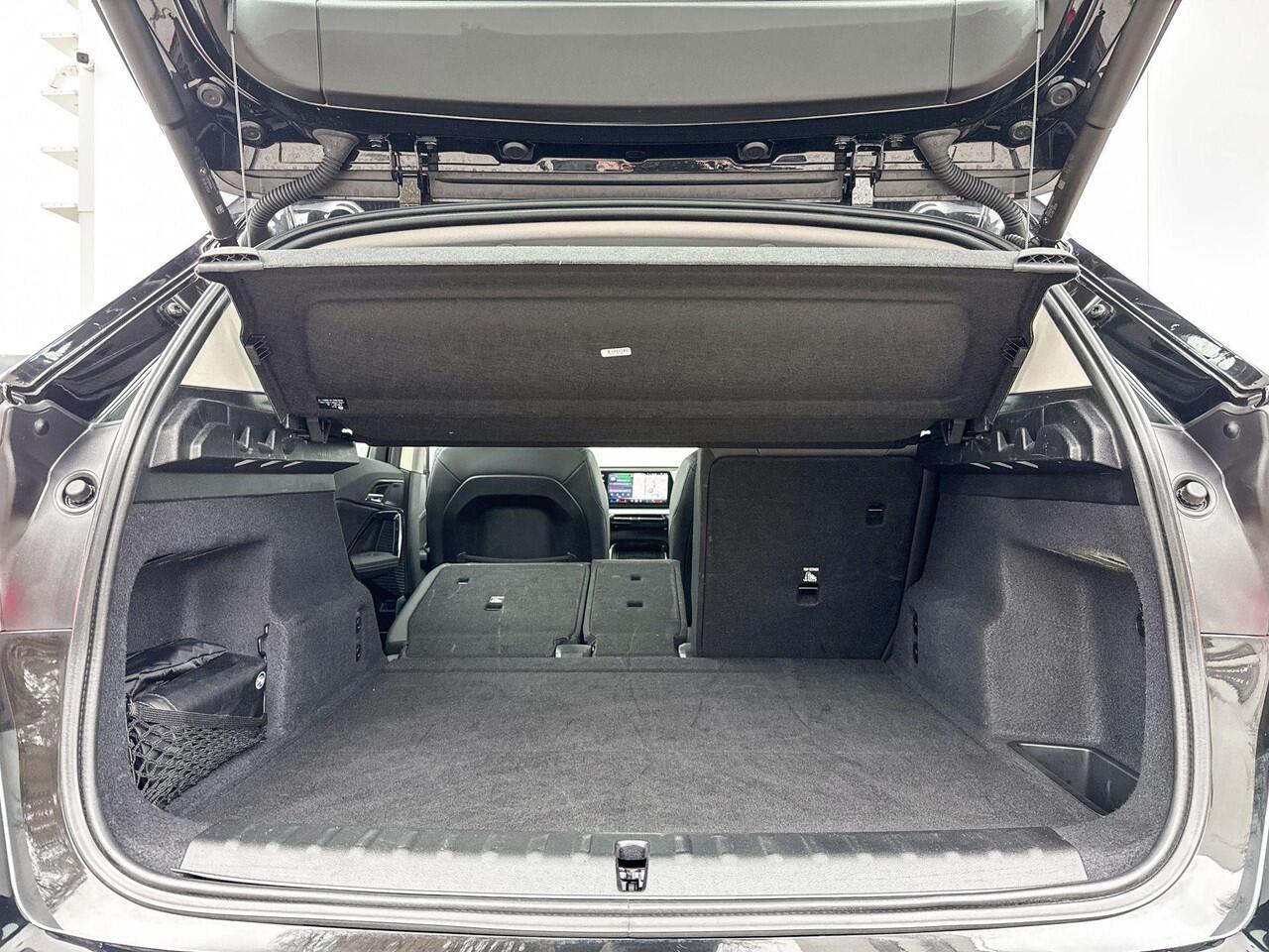 BMW X1 sDrive18i Comfort Acces / Electrische Zwenkhaak / Binnen & Buitenspiegel Automatisch Dimmend / Stoelverwarming / Adaptieve Led verlichting /