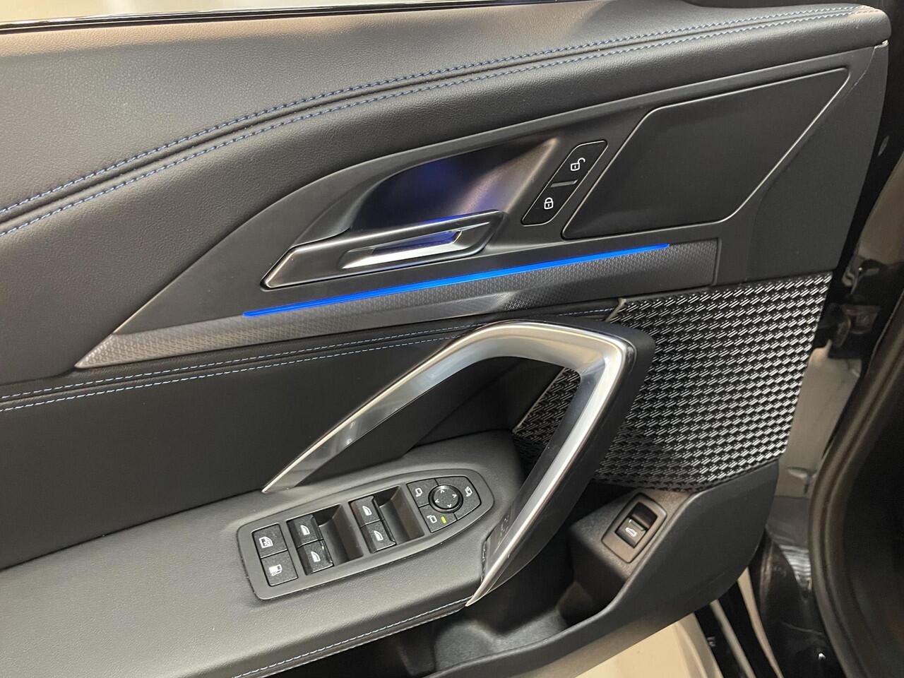 BMW X1 xDrive 25e M-Sport Shadow Line 18''/Sportstoelen/Keyless/Stoelverwarming/Camera/Elektrisch klep